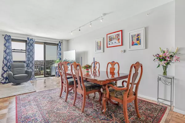 Portland, ME 04101,45 Eastern Promenade #10G