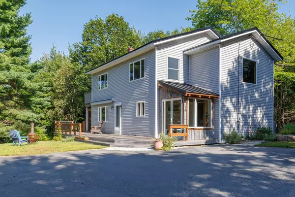 15 Evergreen LN, Bar Harbor, ME 04609