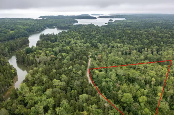 O Boulder Hill RD, Saint George, ME 04860