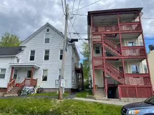 3 Harvey ST, Biddeford, ME 04005
