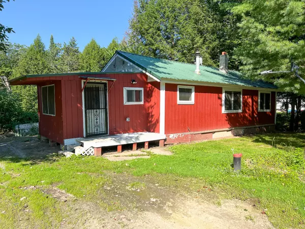 1140 Grindstone RD, Grindstone Twp, ME 04460