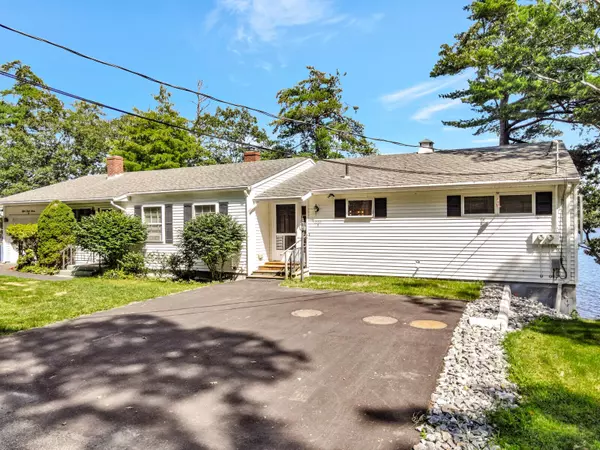 Bath, ME 04530,1537 Washington ST