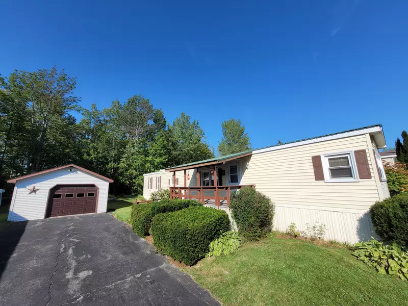 3 E ST, Bangor, ME 04401