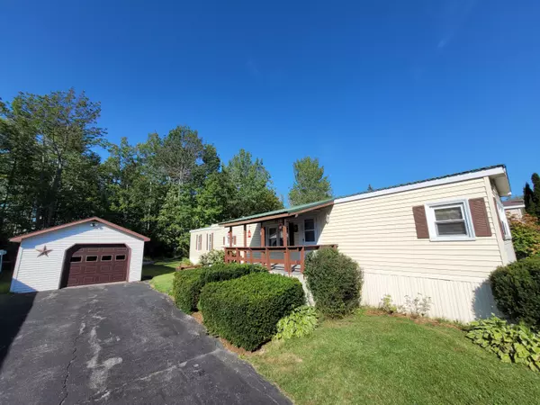 3 E ST, Bangor, ME 04401