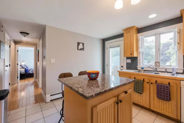 South Portland, ME 04106,9 Herford AVE