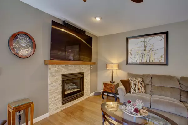 York, ME 03909,3 Church ST #4