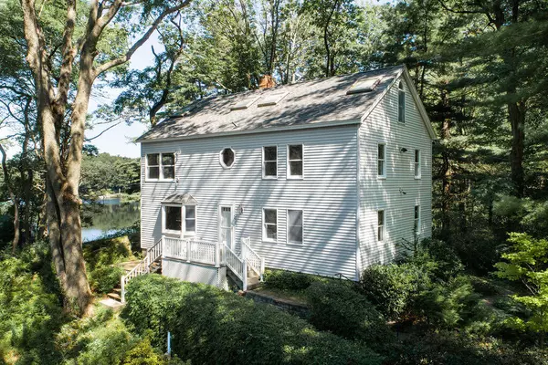 45 Pepperrell RD, Kittery, ME 03905