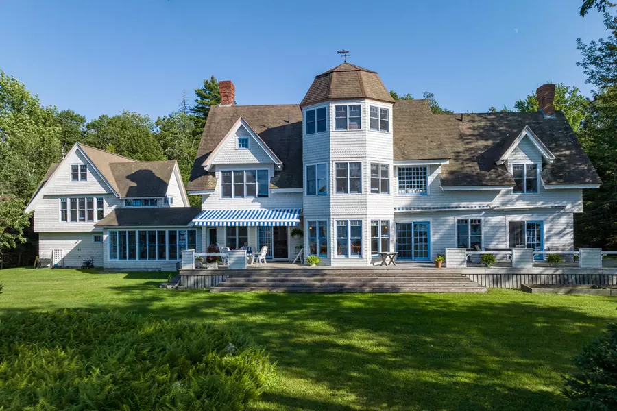 226 Reach RD, Deer Isle, ME 04627