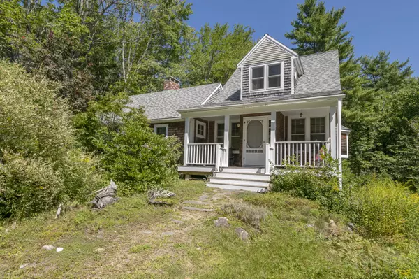 56 Oxhorn RD, Wiscasset, ME 04578