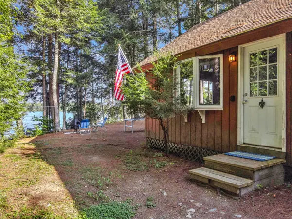 Winthrop, ME 04364,120 Clement LN