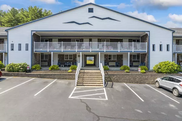 Ogunquit, ME 03907,35 Main ST #25