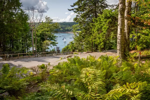 Mount Desert, ME 04675,40 Steamboat Wharf RD