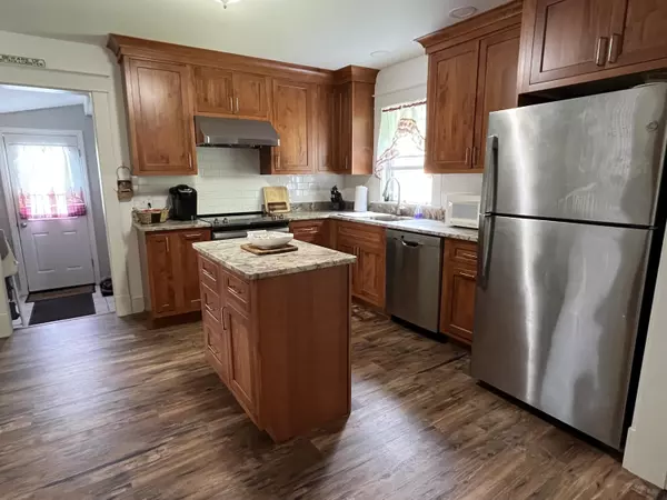 Winter Harbor, ME 04693,45 Harbor RD