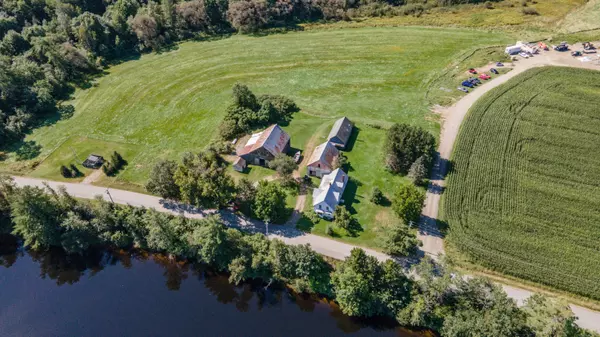 Norridgewock, ME 04957,114 Upper Main ST