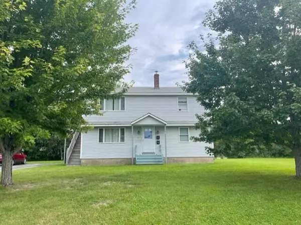 Brewer, ME 04412,27 Eastern AVE #2