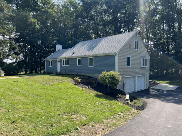 3 Governor Hill RD, Eliot, ME 03903