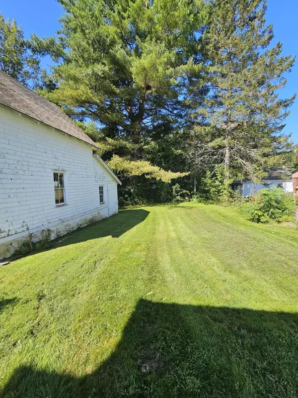 Waterville, ME 04901,32 Central AVE