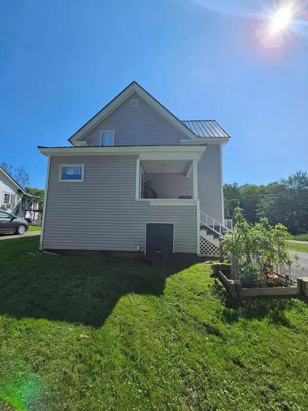 Waterville, ME 04901,32 Central AVE