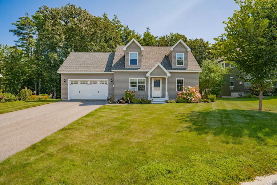 15 Grove ST, Gorham, ME 04038