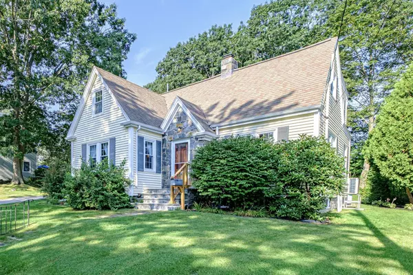 25 Edgewood RD, South Portland, ME 04106