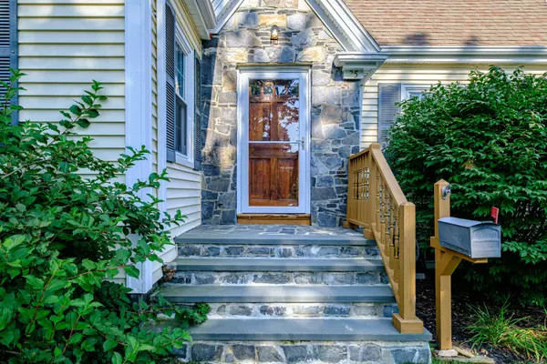 South Portland, ME 04106,25 Edgewood RD