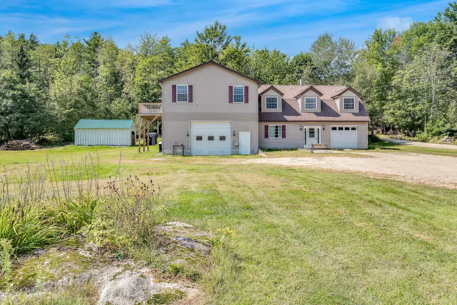 10 Hodge RD, Canton, ME 04221