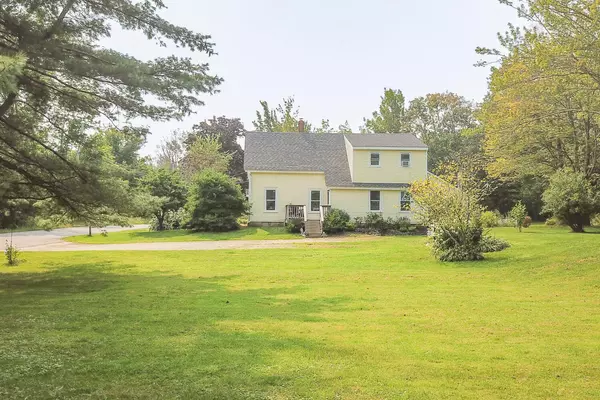 Rockport, ME 04856,23 Beech Hill RD