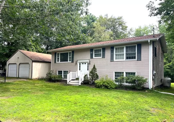 99 Deep Cove RD, Raymond, ME 04071