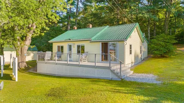 Raymond, ME 04071,50 Boulder RD