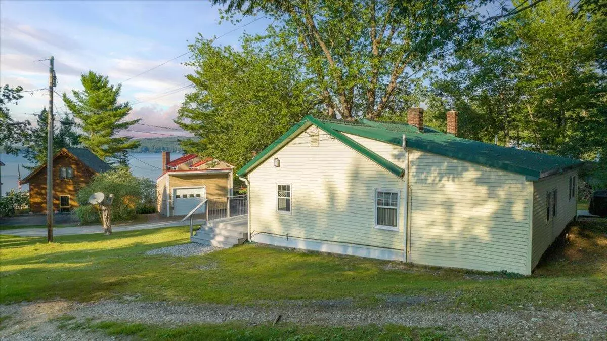 Raymond, ME 04071,50 Boulder RD