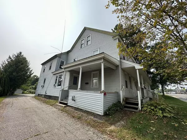 Oakland, ME 04963,34 Main ST