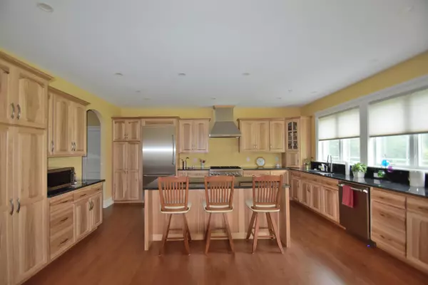 North Yarmouth, ME 04097,74 Village View LN