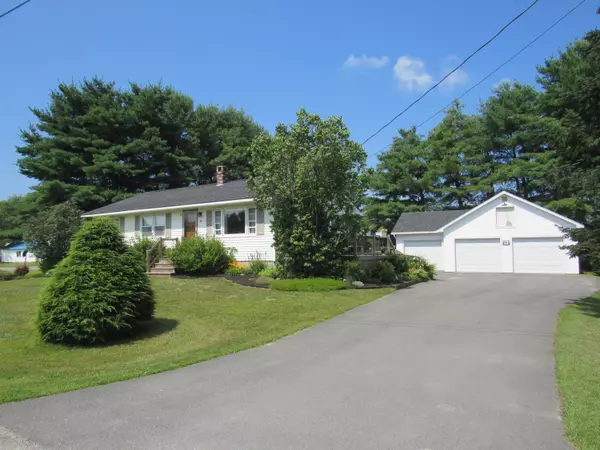 Norridgewock, ME 04957,4 Oosoola ST