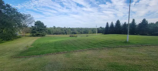 Vassalboro, ME 04989,605 Hussey Hill RD