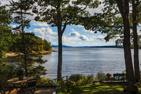 918 Surry RD, Surry, ME 04684