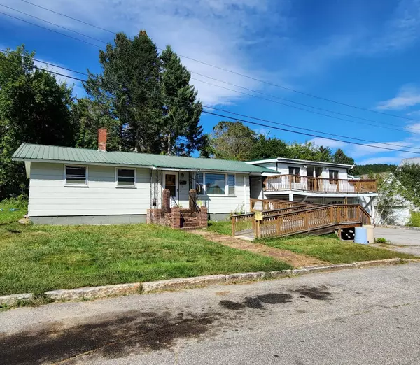 8 Ernest ST, Rumford, ME 04276