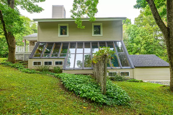 Vassalboro, ME 04989,135 Mudget Hill RD