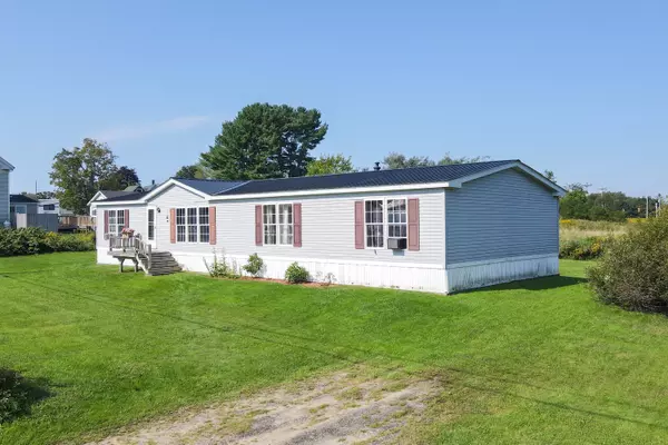 44 Norwood ST, Warren, ME 04864