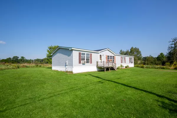 Warren, ME 04864,44 Norwood ST