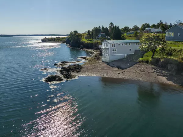 Eastport, ME 04631,2 Clark ST