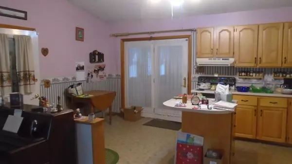 Sidney, ME 04330,307 Lyons RD