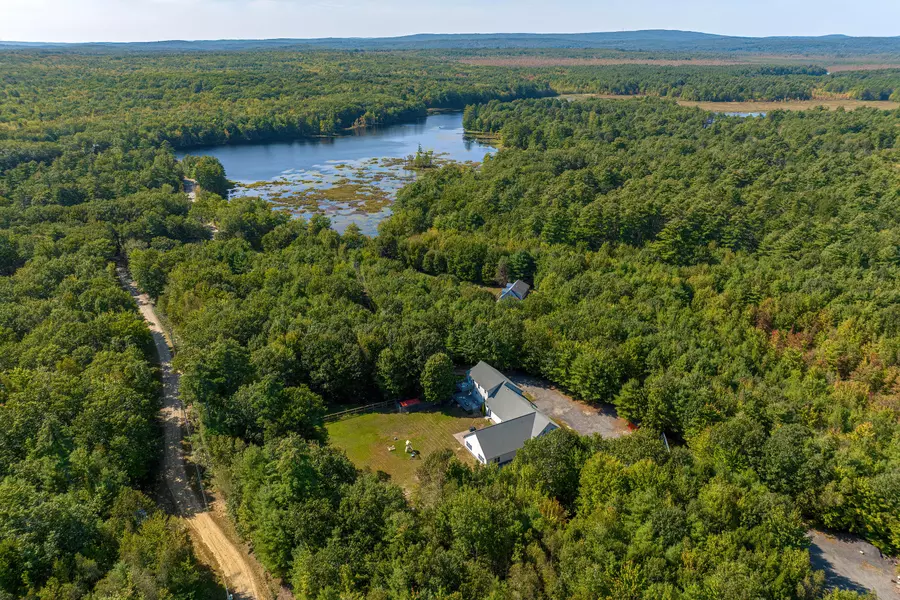 5 Roberts Pond RD, Lyman, ME 04002