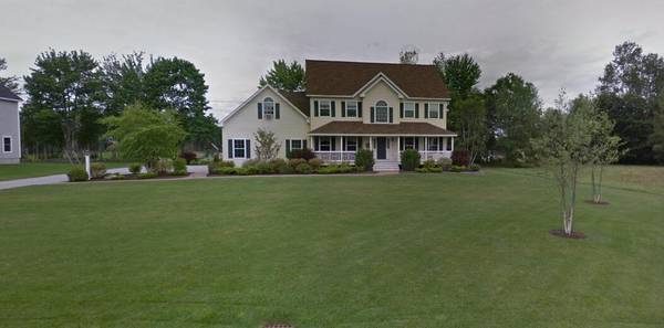 25 Liberty AVE, Hampden, ME 04444