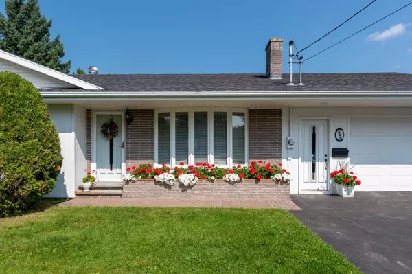 Grand Isle, ME 04746,518 Main ST