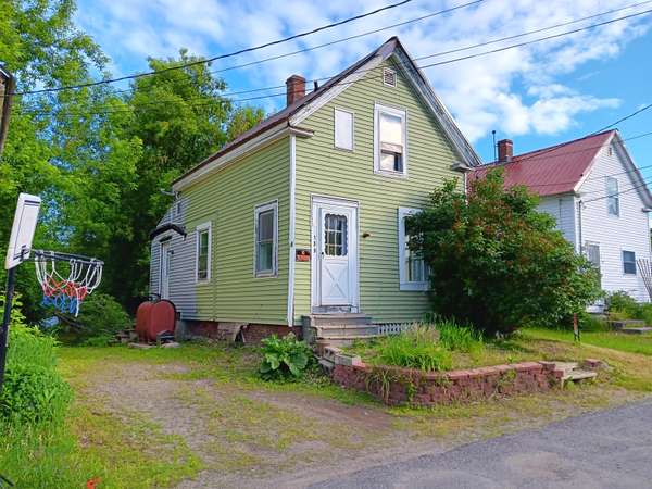 109 Cottage ST, Pittsfield, ME 04967