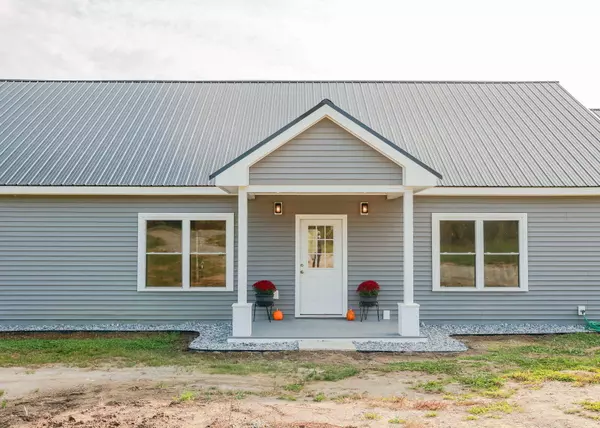 Thomaston, ME 04861,36 Ross AVE