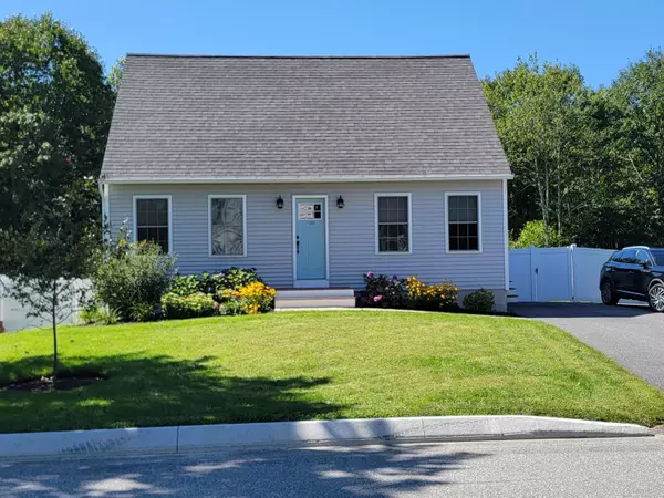 36 Crabtree DR, Topsham, ME 04086