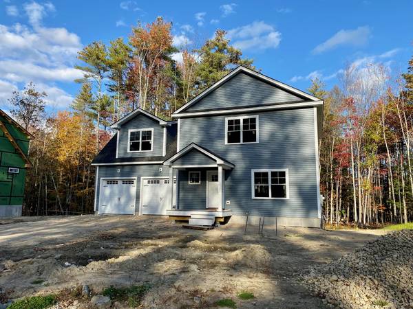 16 Deerfield DR, Gorham, ME 04038