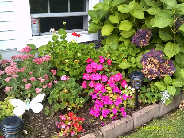 New Gloucester, ME 04260,50 Hillside DR