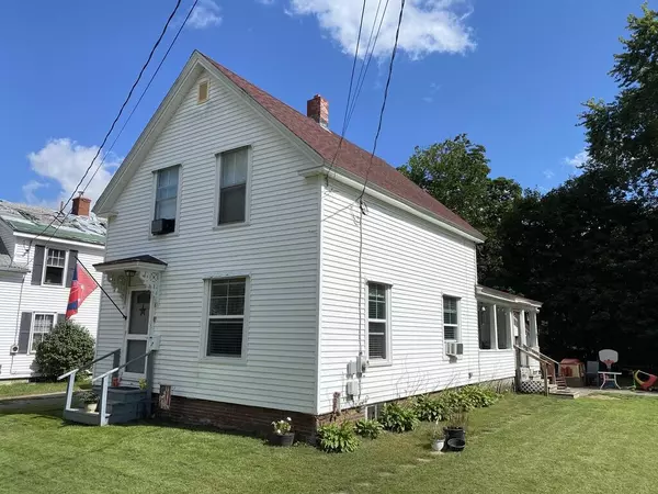 7 Plummer ST, Lisbon, ME 04252